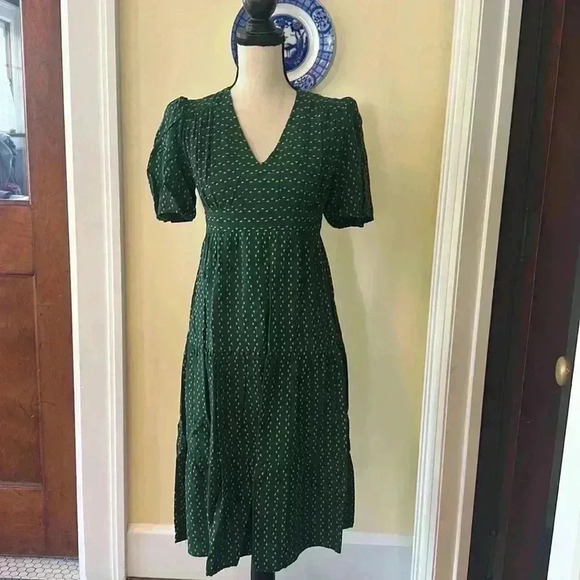 Vintage | Green Patterned Tiered Shirt Sleeve Midi Dress - Picture 1 of 8